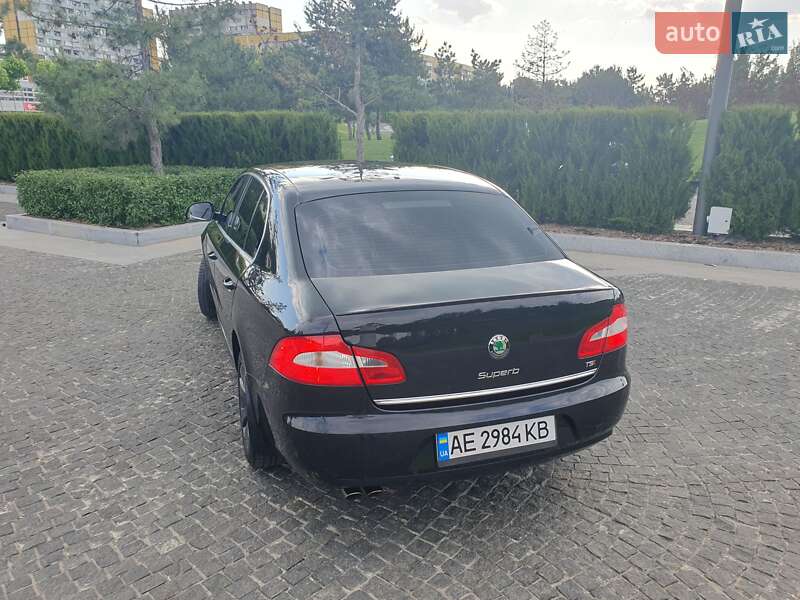 Лифтбек Skoda Superb 2012 в Днепре