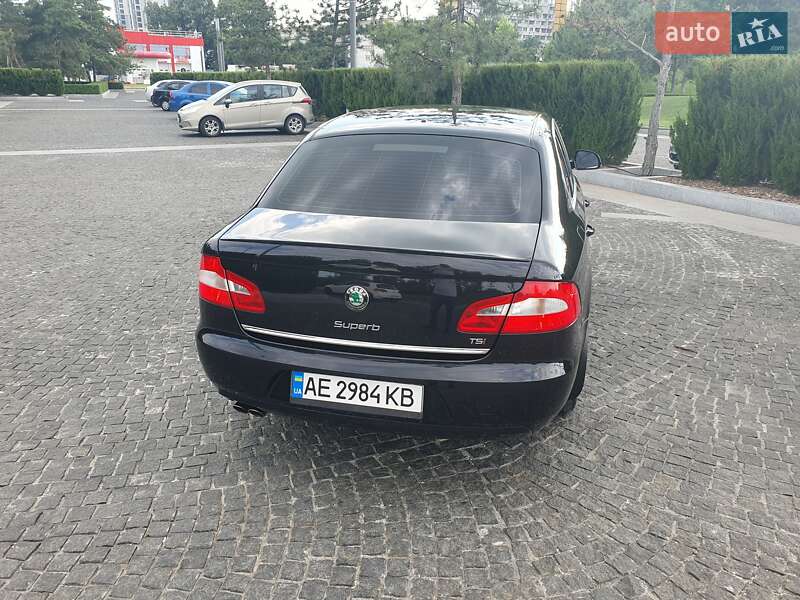 Лифтбек Skoda Superb 2012 в Днепре