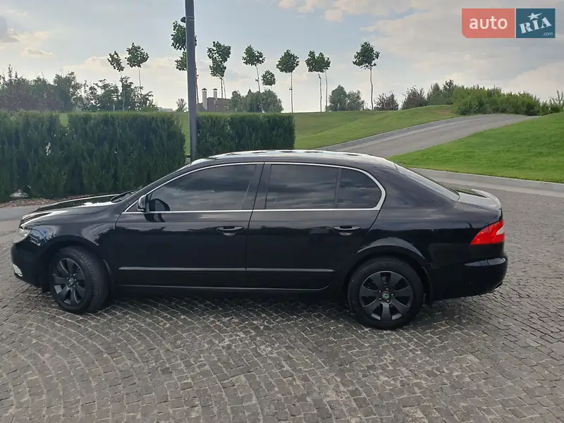 Skoda Superb 2012