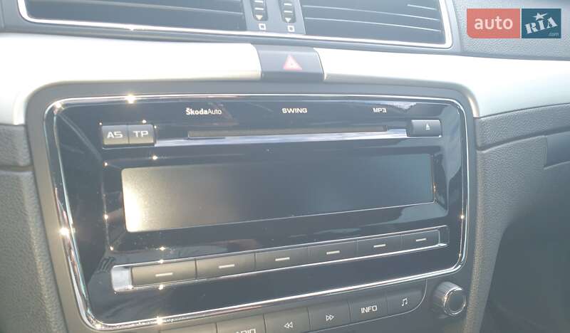 Лифтбек Skoda Superb 2012 в Днепре