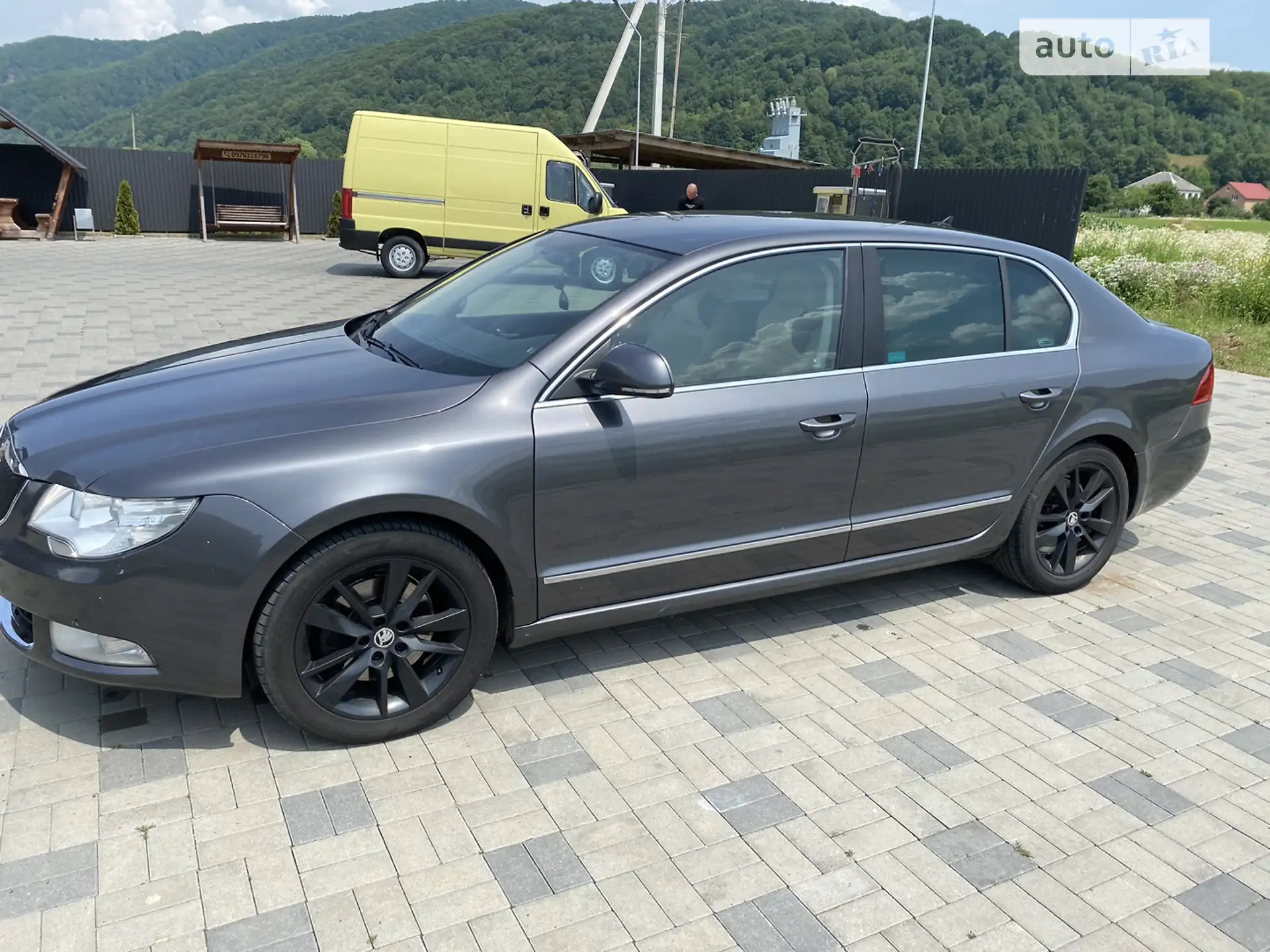 2011 Skoda Superb - мініатюра 4