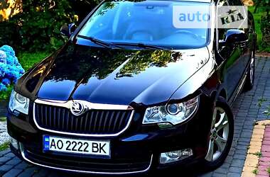 Лифтбек Skoda Superb 2012 в Мукачево