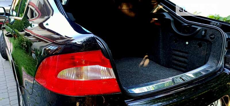 Лифтбек Skoda Superb 2012 в Мукачево