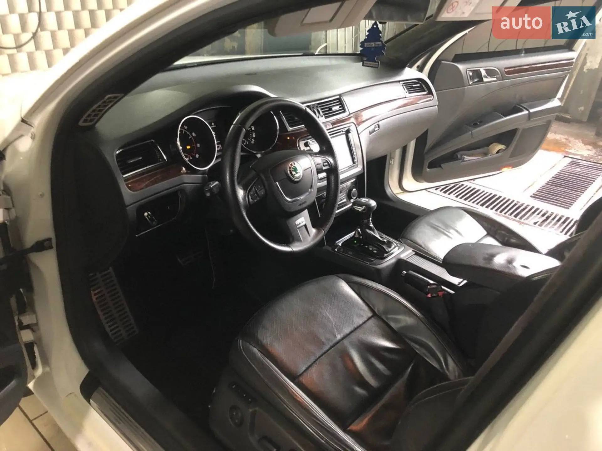 2012 Skoda Superb - мініатюра 8
