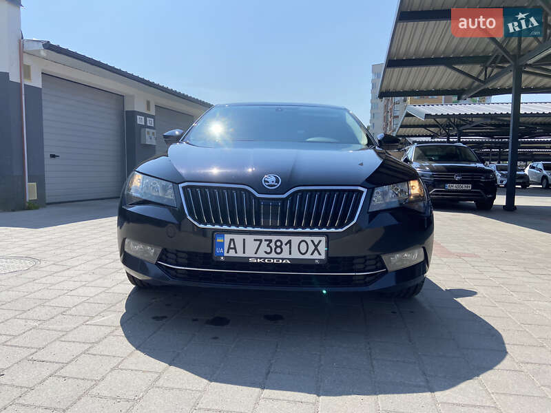 Лифтбек Skoda Superb 2016 в Житомире