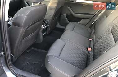 Лифтбек Skoda Superb 2016 в 