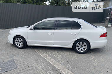 Лифтбек Skoda Superb 2012 в Каменец-Подольском