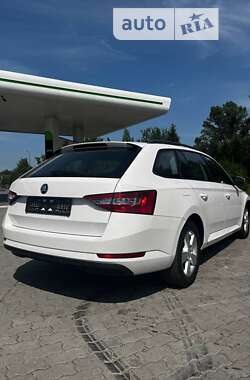 Универсал Skoda Superb 2016 в 