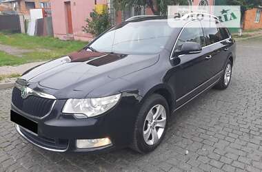 Универсал Skoda Superb 2011 в Хусте