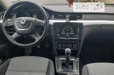 Универсал Skoda Superb 2011 в Хусте