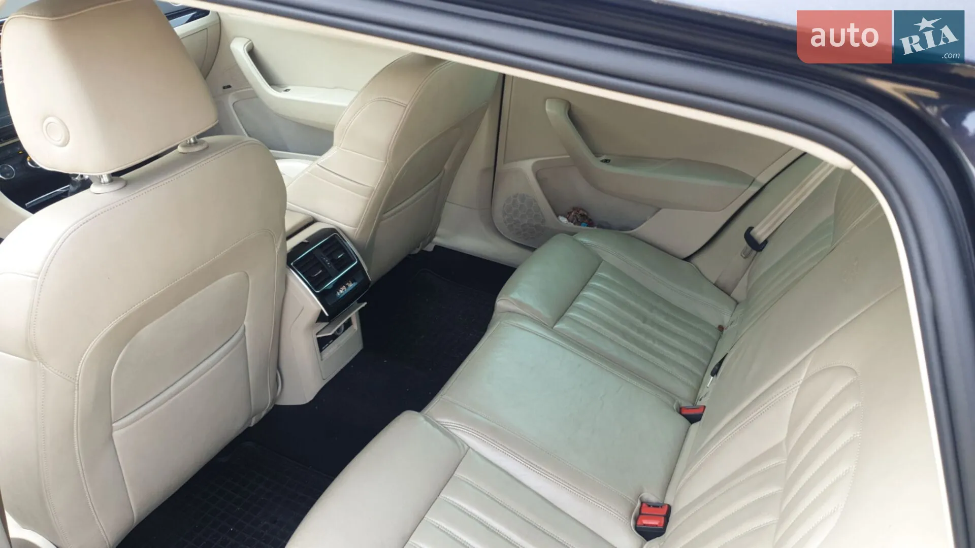 2016 Skoda Superb - мініатюра 14