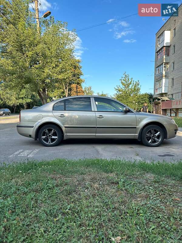 Лифтбек Skoda Superb 2004 в Виннице фото 3 Лифтбек Skoda Superb 2004 в Виннице