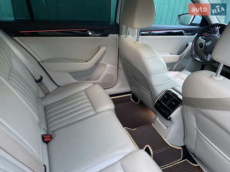 Универсал Skoda Superb 2016 в Мироновке