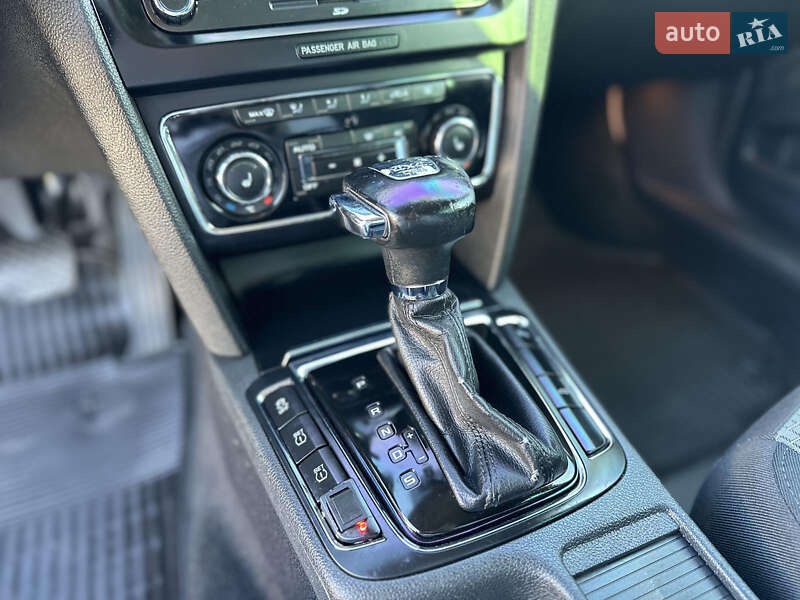 Універсал Skoda Superb 2012 в Мукачевому