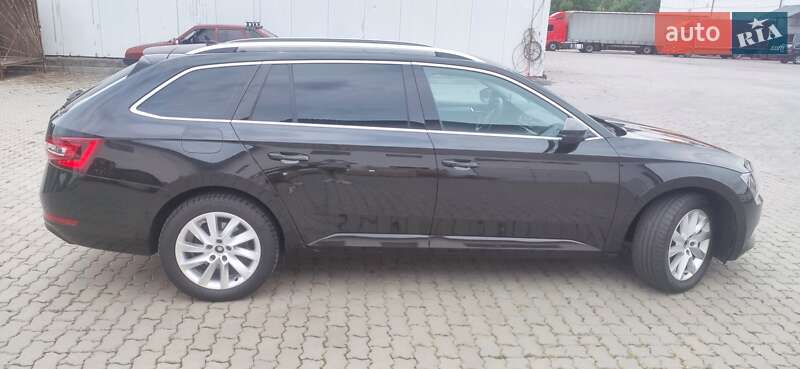 Универсал Skoda Superb 2018 в Черновцах