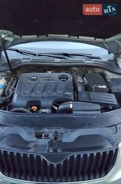 Ліфтбек Skoda Superb 2012 в 