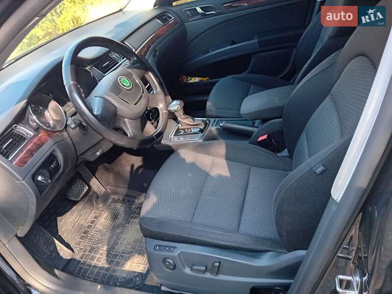 Лифтбек Skoda Superb 2011 в Тернополе