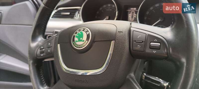 Лифтбек Skoda Superb 2012 в Киеве