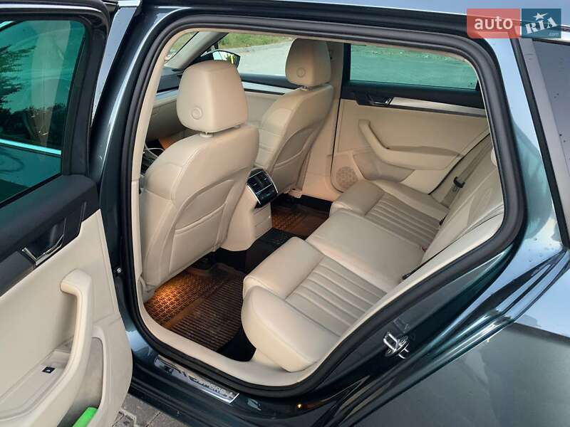 Универсал Skoda Superb 2017 в Хмельницком