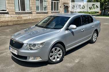 Лифтбек Skoda Superb 2012 в Василькове