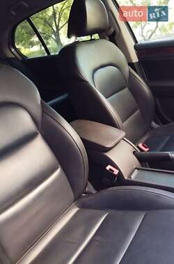 Ліфтбек Skoda Superb 2012 в 