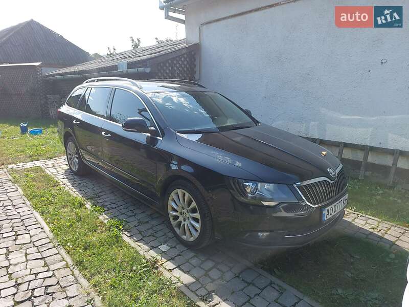 Універсал Skoda Superb 2014 в Сваляві