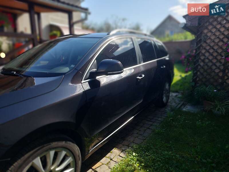 Універсал Skoda Superb 2014 в Сваляві