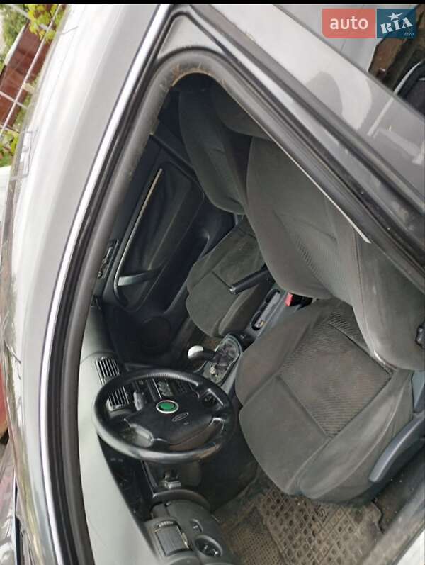 Ліфтбек Skoda Superb 2003 в Запоріжжі