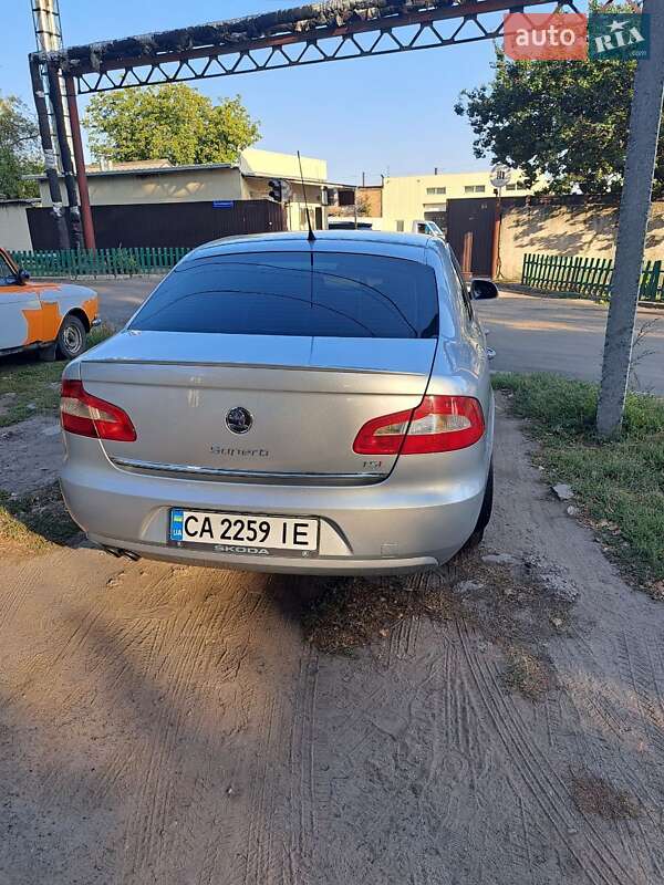 Лифтбек Skoda Superb 2008 в Черкассах
