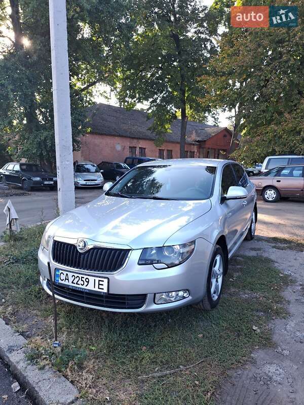 Лифтбек Skoda Superb 2008 в Черкассах