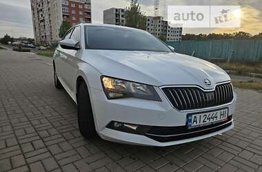 Универсал Skoda Superb 2017 в Киеве