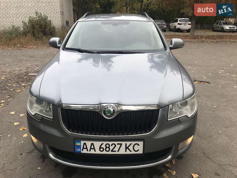 Универсал Skoda Superb 2012 в Киеве