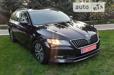 Универсал Skoda Superb 2017 в Самборе