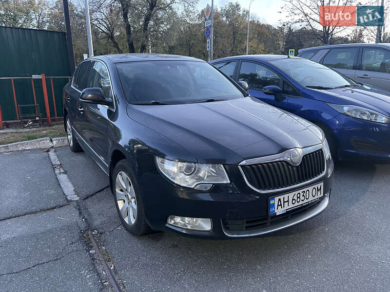 Универсал Skoda Superb 2010 в 