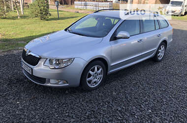 Универсал Skoda Superb 2011 в Луцке