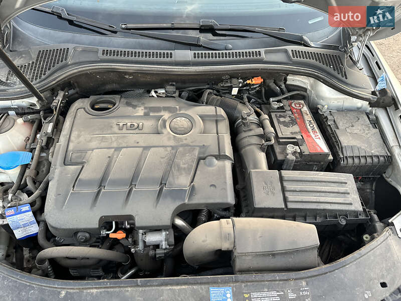 Универсал Skoda Superb 2010 в Чутове