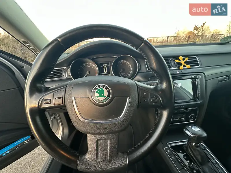 Skoda Superb 2010 VIN TMBJF73T4A9036983 фото оголошення 30 з 72