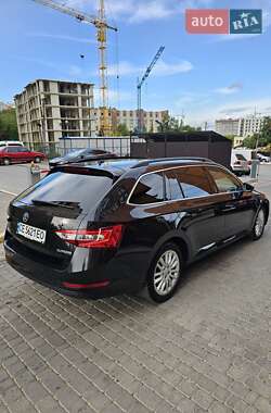 Универсал Skoda Superb 2016 в Черновцах