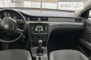 Універсал Skoda Superb 2011 в 