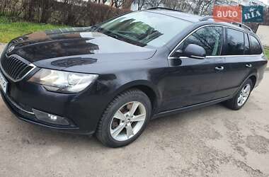 Универсал Skoda Superb 2015 в Луцке