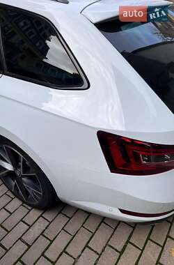 Универсал Skoda Superb 2017 в 