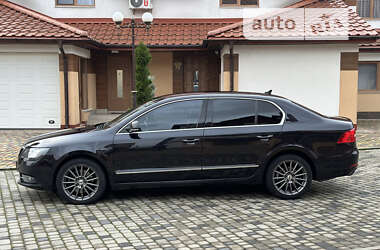 Лифтбек Skoda Superb 2015 в Хусте