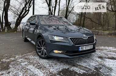 Ліфтбек Skoda Superb 2016 в Дніпрі