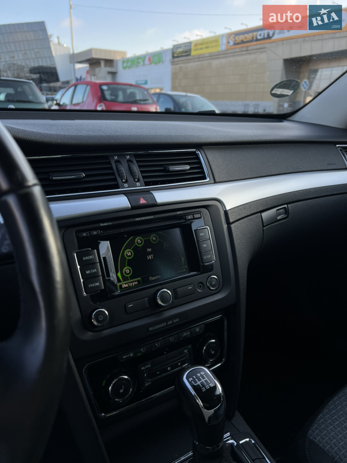 2011 Skoda Superb - мініатюра 17