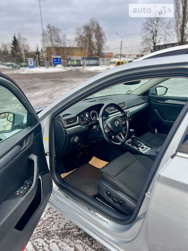 Универсал Skoda Superb 2017 в Житомире