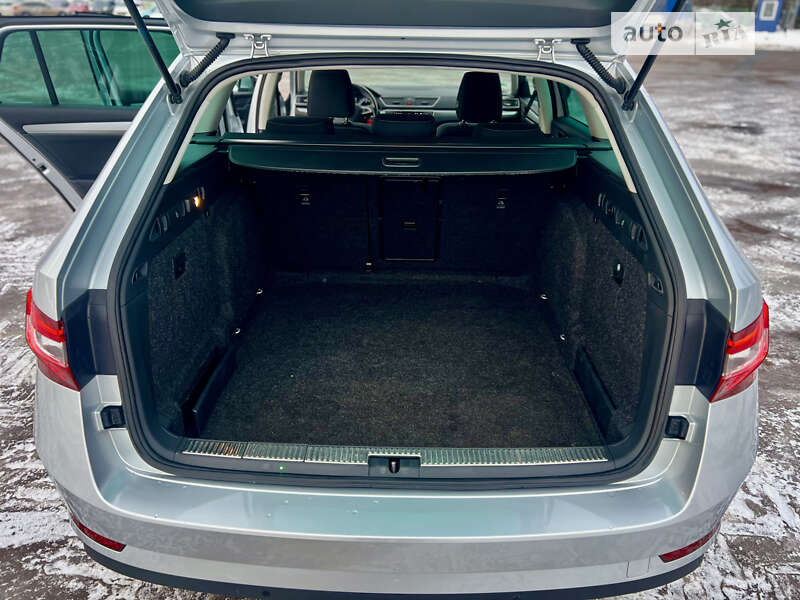 Универсал Skoda Superb 2017 в Житомире