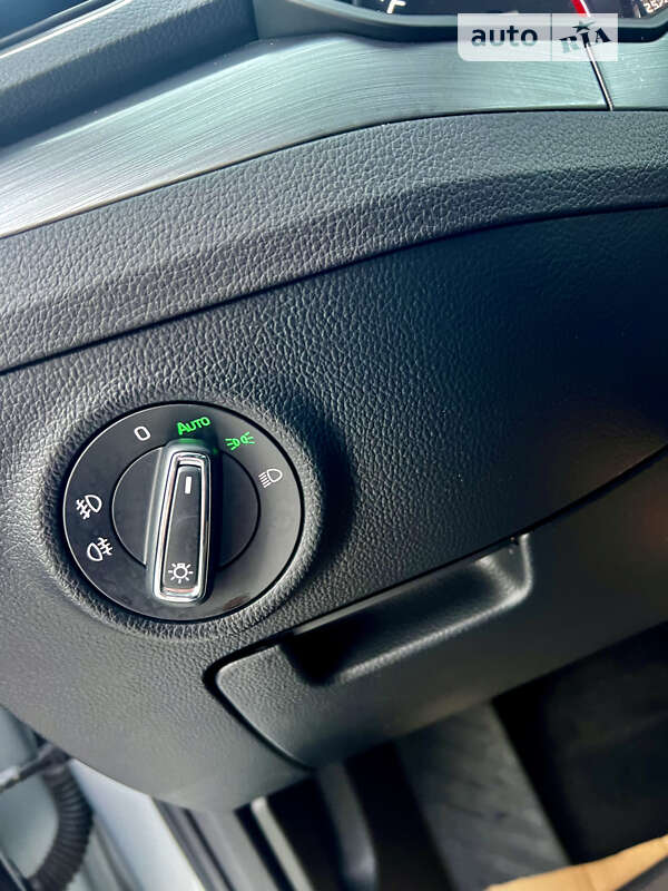 Универсал Skoda Superb 2017 в Житомире