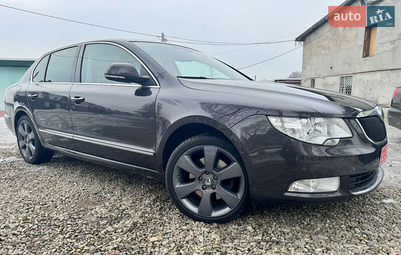 Ліфтбек Skoda Superb 2010 в Львові