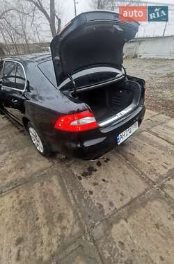Лифтбек Skoda Superb 2012 в 