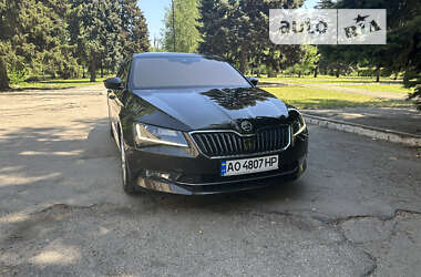 Лифтбек Skoda Superb 2016 в Запорожье